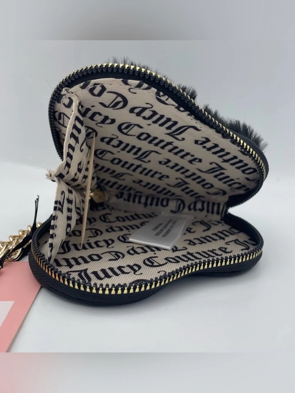 Juicy Couture Furry “Get Cozy” Zip Around Wristlet NWT